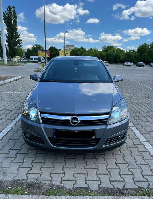 Mașină de vânzare Opel Astra
