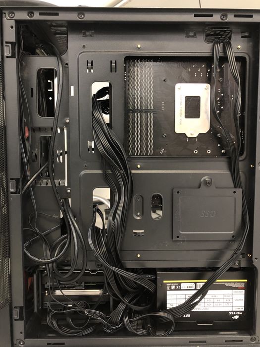 Мощный игровой компьютер +монитор