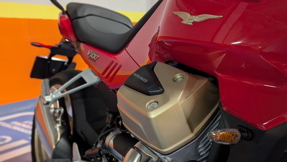 Moto Guzzi V100 Mandello