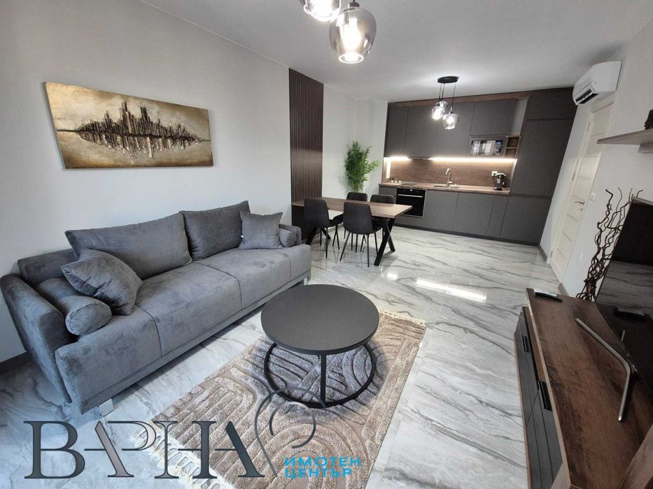 Дава се под наем Двустаен апартамент в Варна, Възраждане 1 - 75 кв.м за 757.86 € - Снимка #1