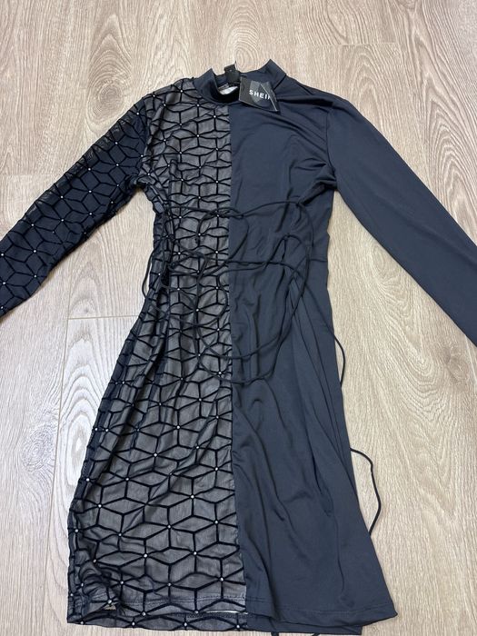 Чисто нова рокля размер М-Л