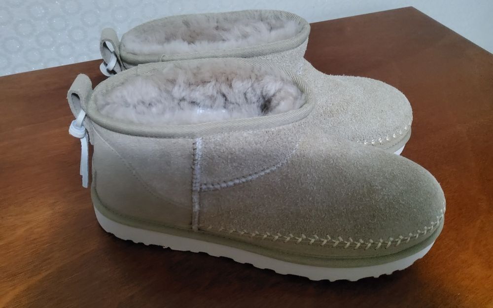 Продам новые UGG женские
