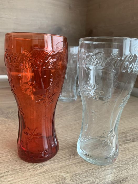 Стъклени чаши Coca Cola