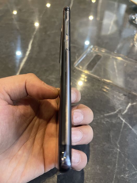 Самсунг с10 5G в черном цвете