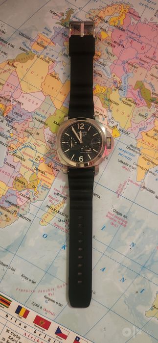 Panerai продается