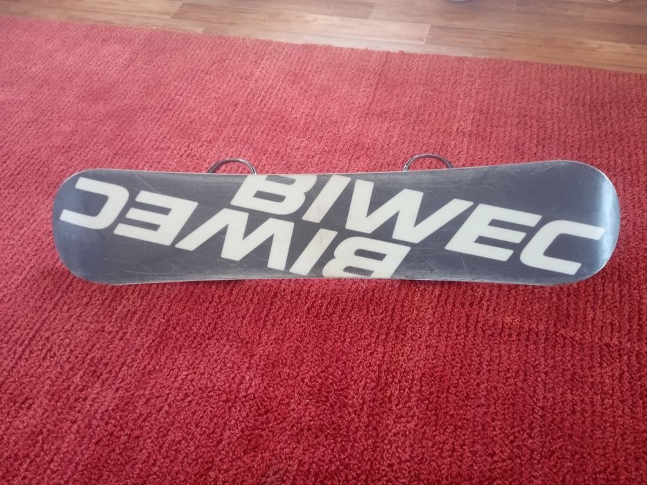 Продам сноуборд Biwec