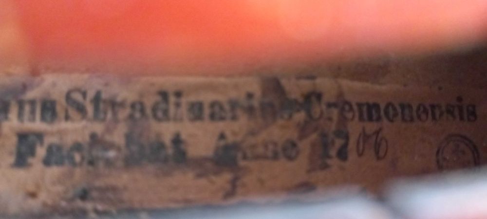 Vioara Antonio Stradivarius