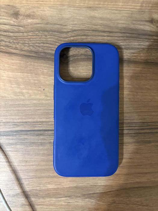 чехлы на айфон 16 и 13 про