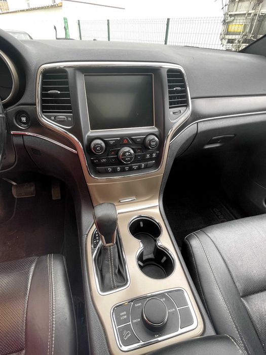 Jeep Grand Cherokee 3.6 LIMITED (НА ПРУЖИНИ)