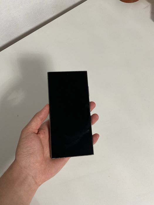 Samsung S24 ULTRA 256 на iPhone