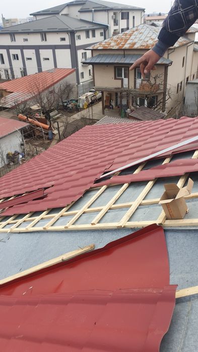 Renovare Acoperișuri Vechi / Decopertat, Mansardări, Schimbat Tablă