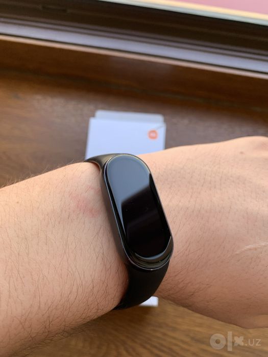 Xiaomi mi band 9 sotladi