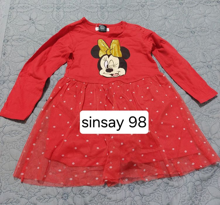 8 Rochițe Zara, Waikiki, Sinsay și H&M