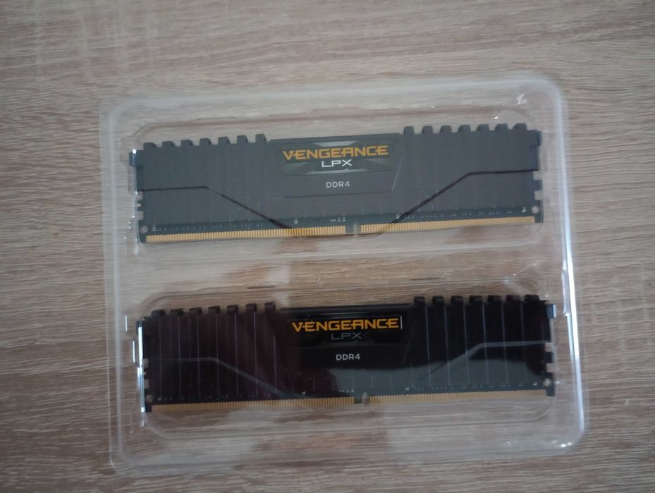 Corsair Vengeance LPX DDR4 32GB 2x16GB 3000MHz CMK32GX4M2B3000C15