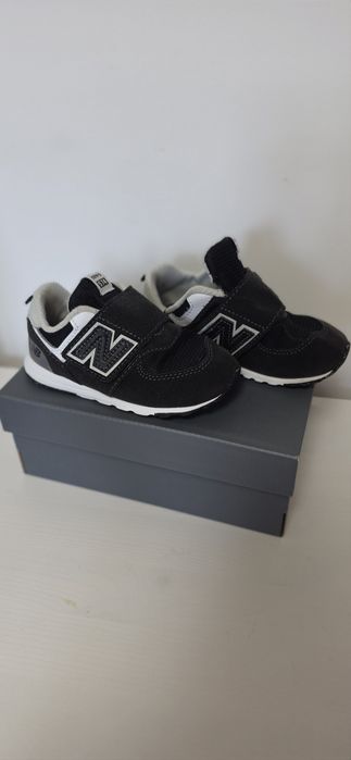 Продавам детски маратонки new balance 574 newb