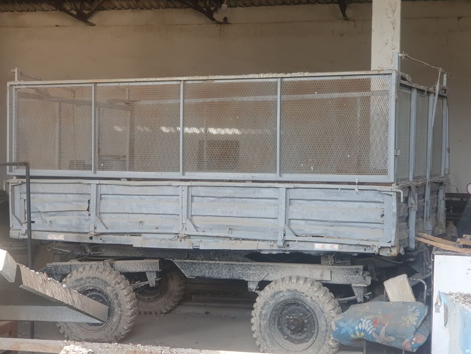 Прицеп сотилади !