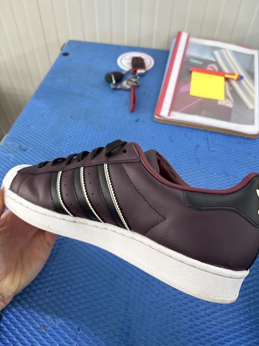 Adidas Superstar размер 43 1/3