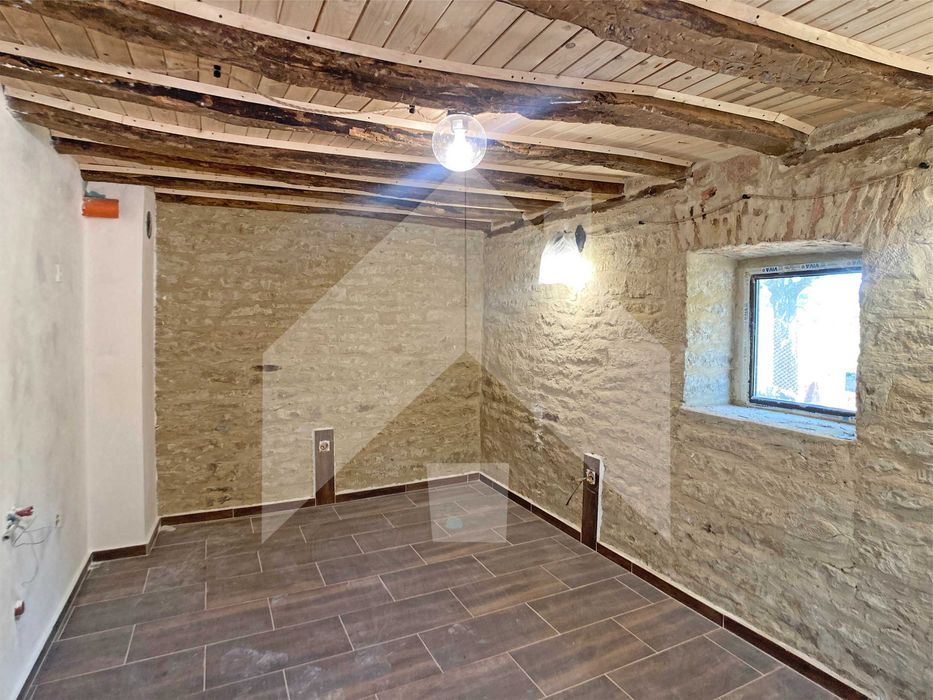 Продава се Къща в Нови пазар - 110 кв.м за 755 €/кв.м - Снимка #6