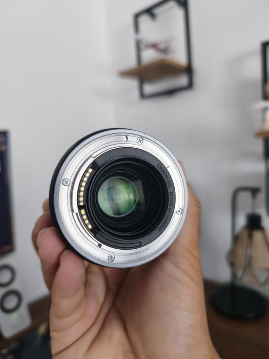 Obiectiv Canon RF 1.8 Macro
