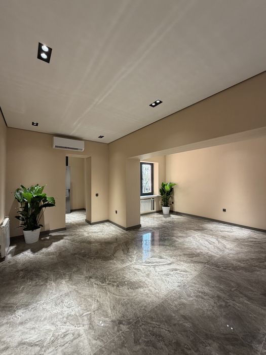 Ц-6 евро нежилое помещение 120кв.м первая линия срочно Своя