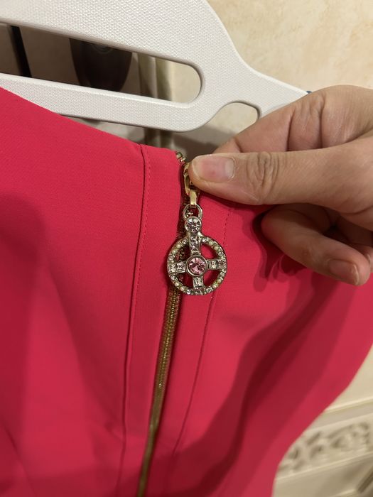 Женское вечернее платье