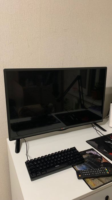 Телевизор LG  б/у диагональ 73 см