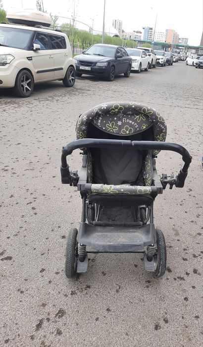 Продаётся коляска, едет очень мягко