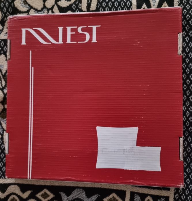 Набор тарелок и блюдо