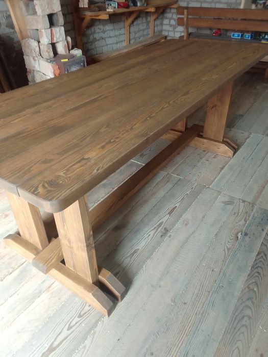 Стол из массива сосны