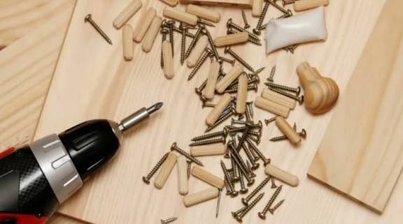 Мебелчи уста йигиш сочиш созлаш хизмати