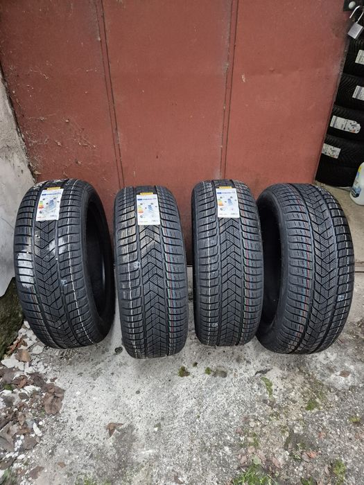 DOT: 3325 Pirelli Winter Sottozero 3 235/55/R18 XL 104H