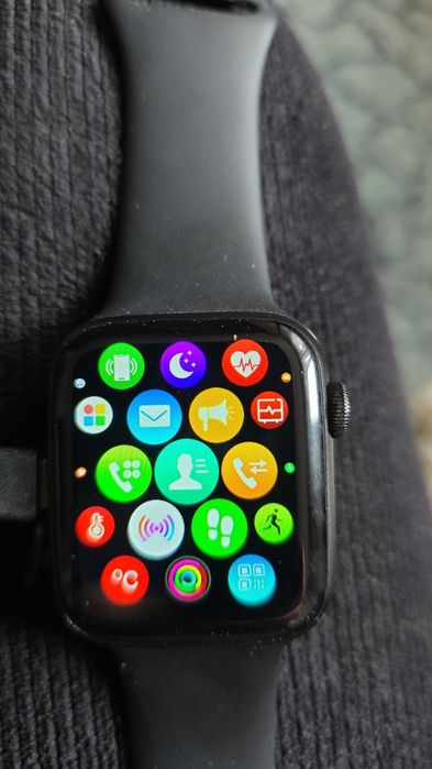 Vând watch 6 smart 9 45mm