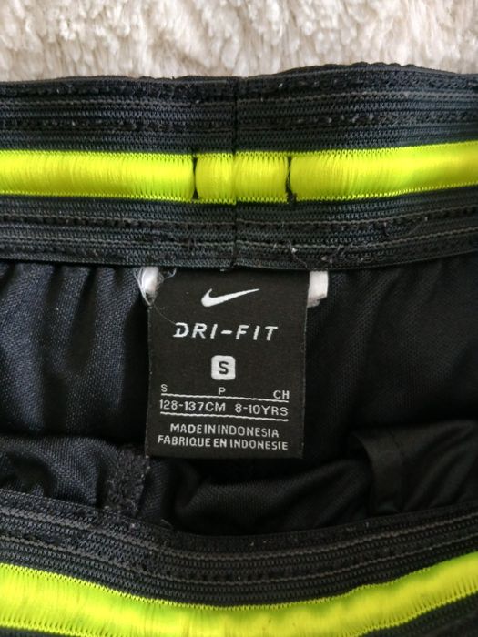 Colanti scurti  Nike pentru sala impecabili