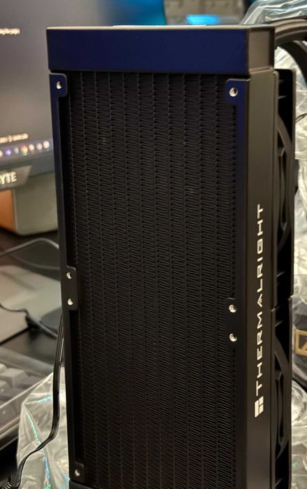 Cooler Procesor/CPU - Thermalright Frozen Warframe 240 BLACK AIO