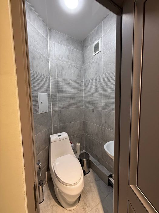 Продаётся квартира метро Ойбек 4 комнатная