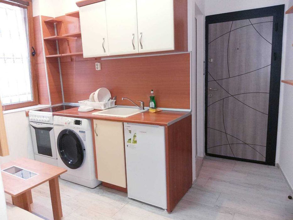 AMORE 1- Двустаен апартамент в идеален център на 1 мин. пеша от плажа