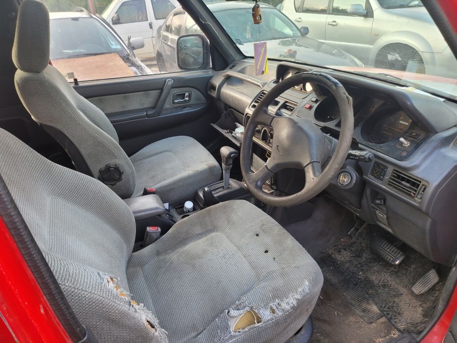 Паджеро 2.5тди автомат на части/padjero 2.5tdi na chasti