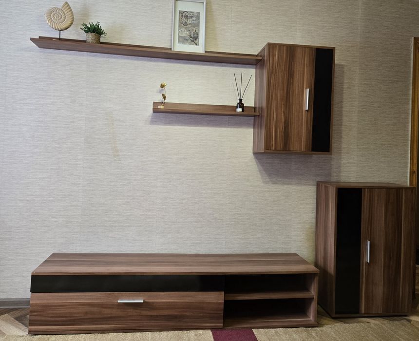 Горка. Тумба под тв.