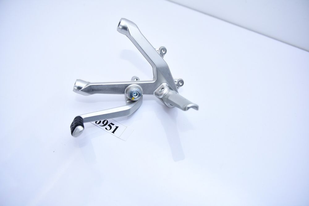Suport scarita stanga pilot cu pedala schimbator  Ducati Panigale 899
