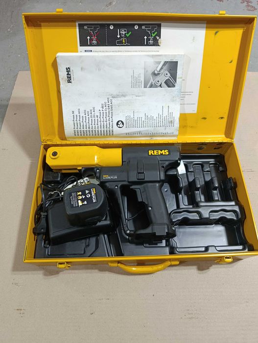 Presă de sertizat REMS Akku-Press ACC presă de sertizat pe acumulator – stare bună
