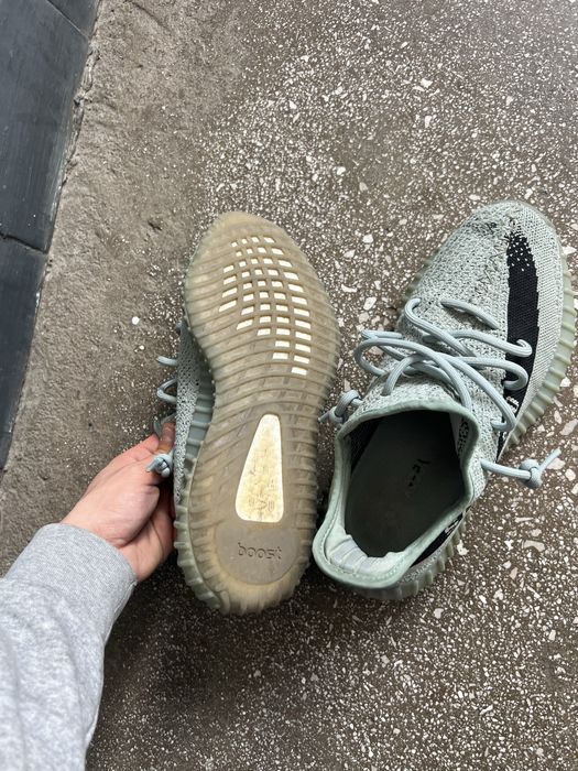 Vand adidasi yeezy
