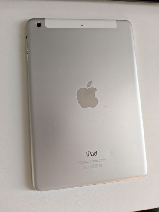 Планшет Apple iPad mini 2 (16Гб, SIM)