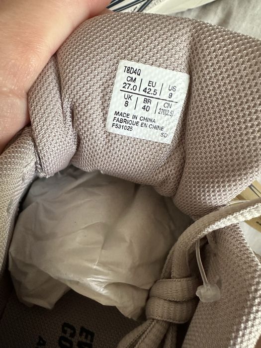 Продам кроссовки asics ориг новые 41 размер