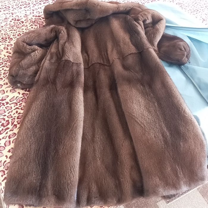 Шуба  норковая, тёплая