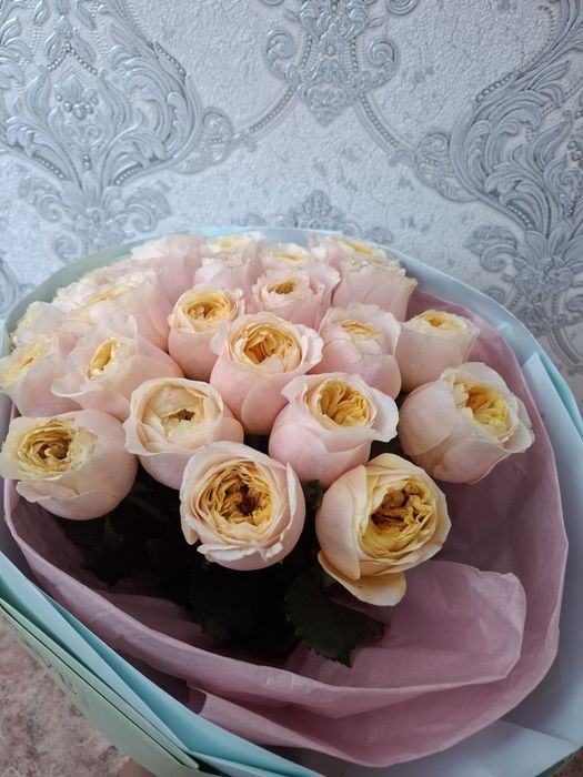 Продам цветы свежие розы