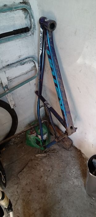 Продам запчасти на велик диски 27