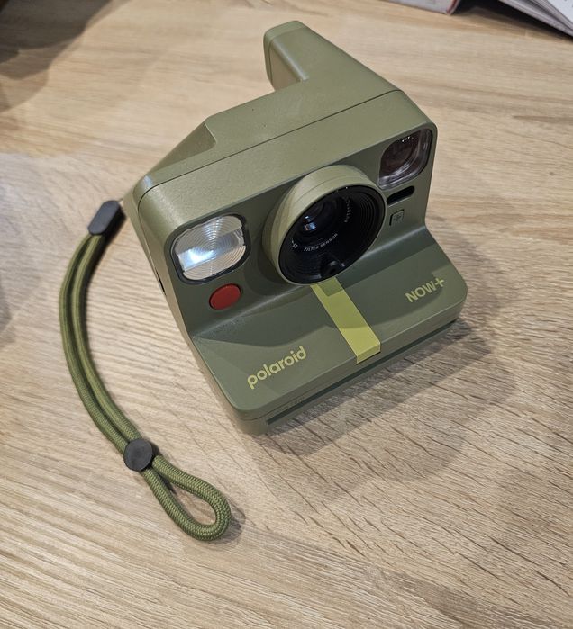 Polaroid  NOW + generation 2