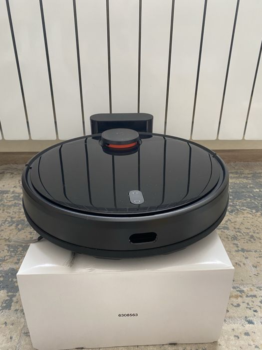 Робот-пылесос Xiaomi Mi Robot Vacuum-Mop