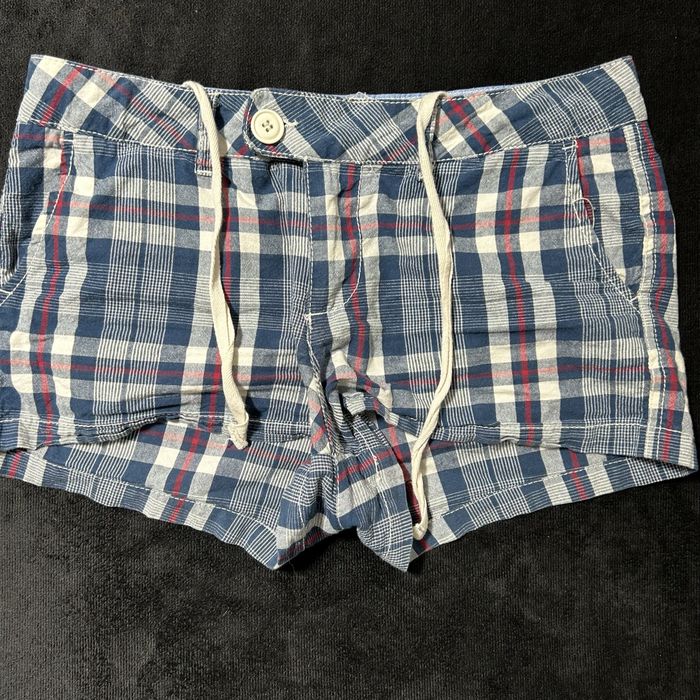 Pantaloni scurți în carouri LBT