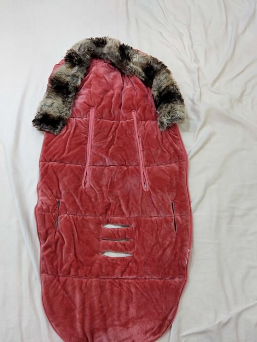 Продавам зимен чувал за количка